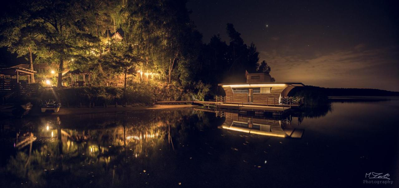 Hotel Houseboat Slesin Exteriér fotografie