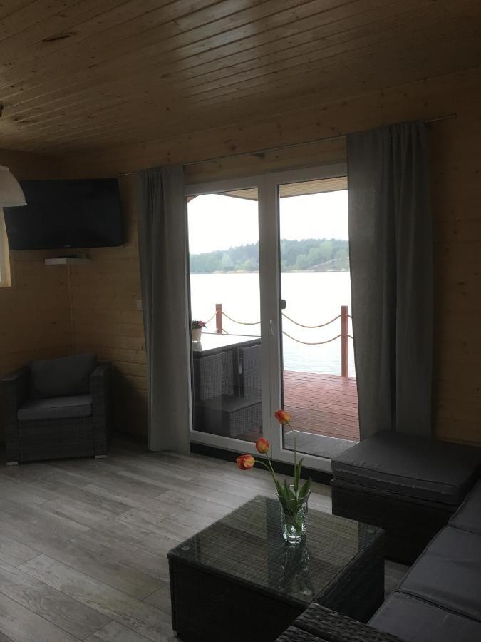 Hotel Houseboat Slesin Exteriér fotografie